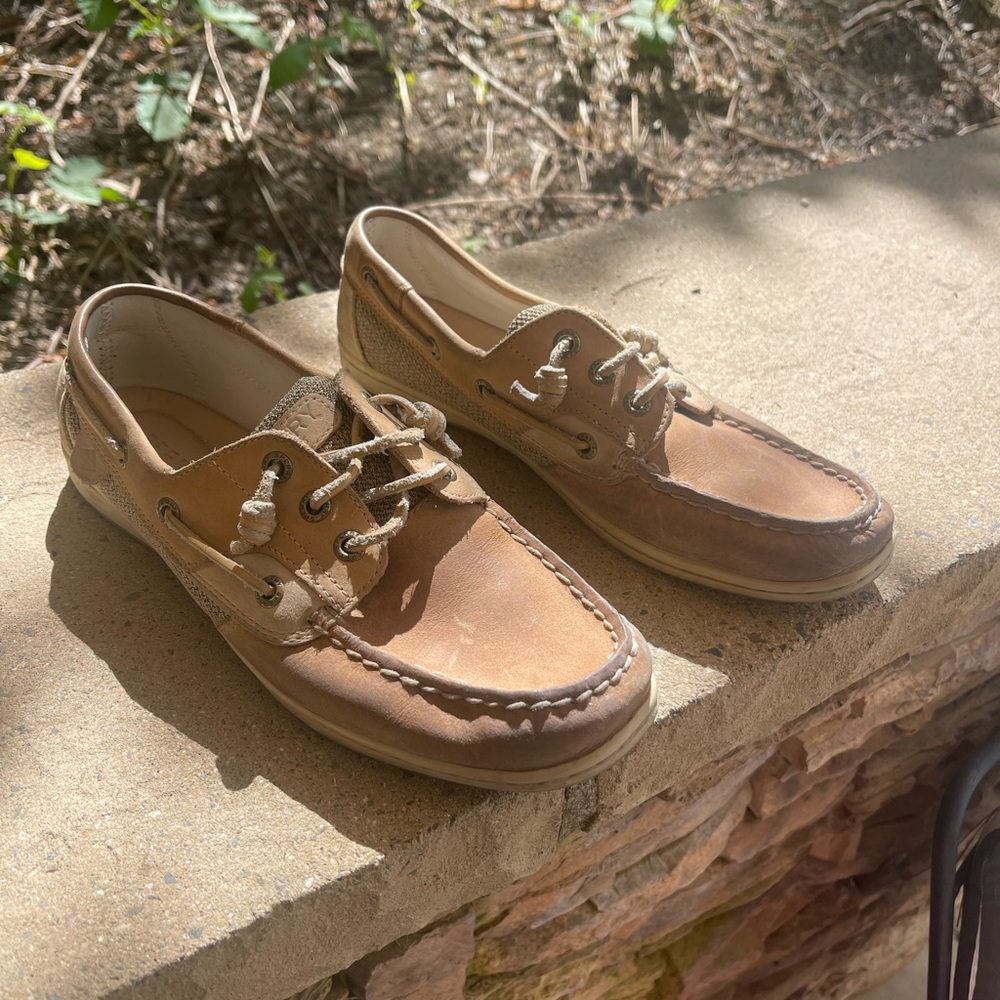 Sperry Boat Shoes Size 8.5